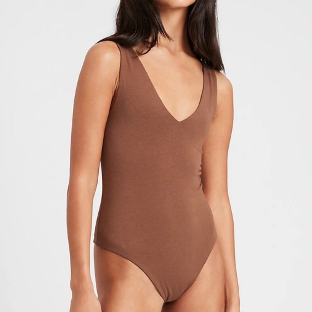 EUC Banana Republic V-neck thong bodysuit
